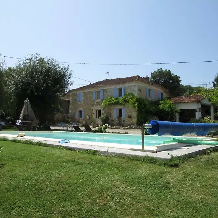 Bed & Breakfast D'hotes Hameau De Lalanne 3*